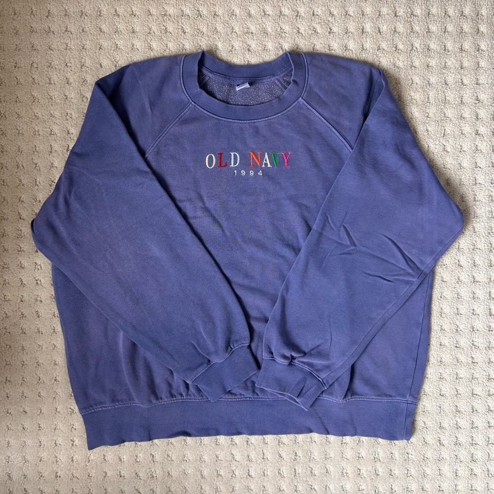 Women’s Old Navy Vintage Embroidered Sweatshirt